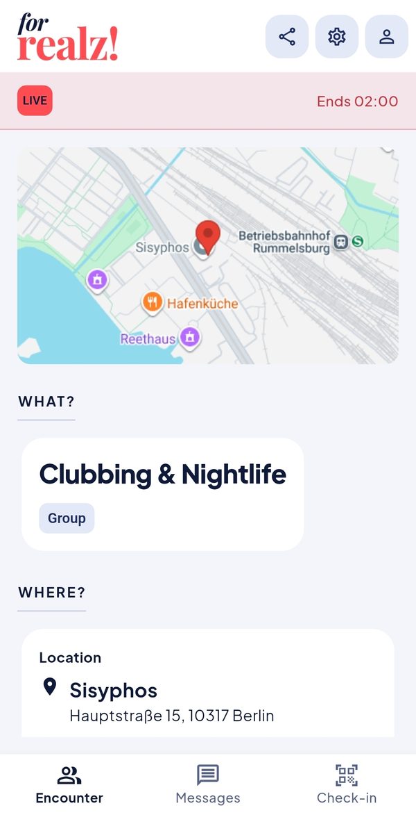 A live Encounter with map and QR check-in in the forrealz! app